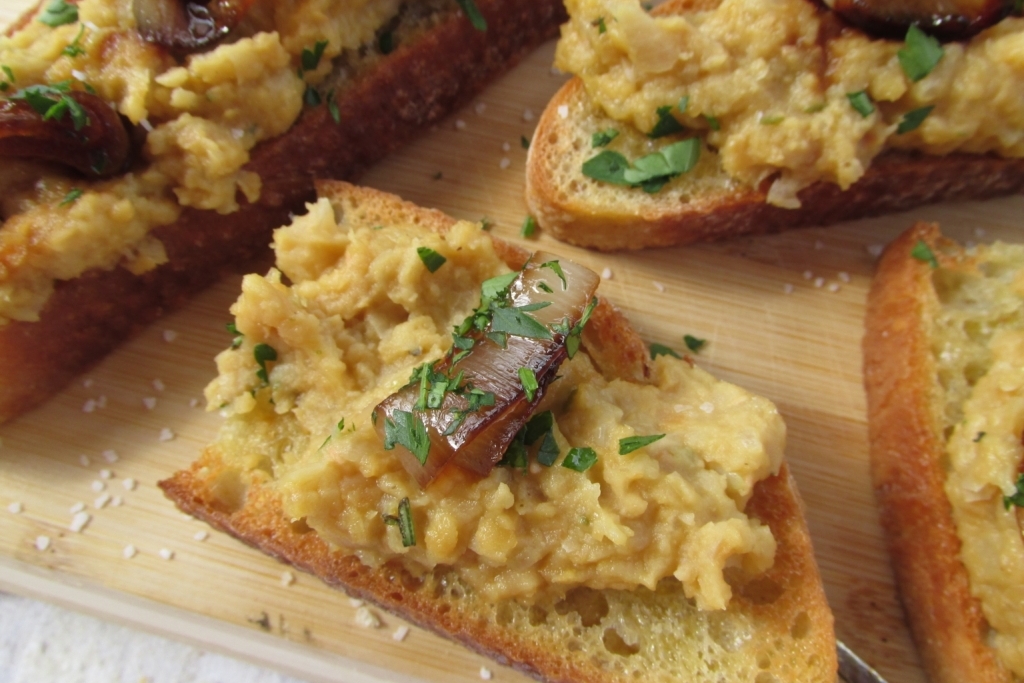 Sicilian Chickpea Crostini with Rosemary and Caramelized Shallots